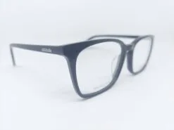 Alternative view of ATTITUDE 7095 C01