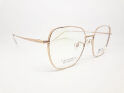 Alternative view of MR&MRS COOL 8223