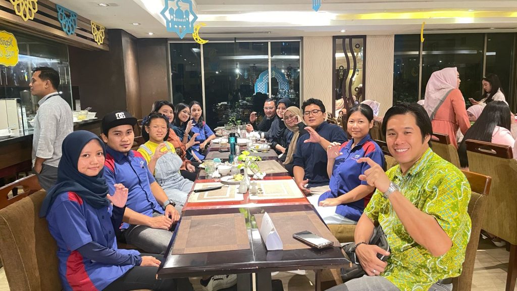 Buka Puasa Bersama Tim Optik Cahaya Truevue di Hotel Verwood Surabaya