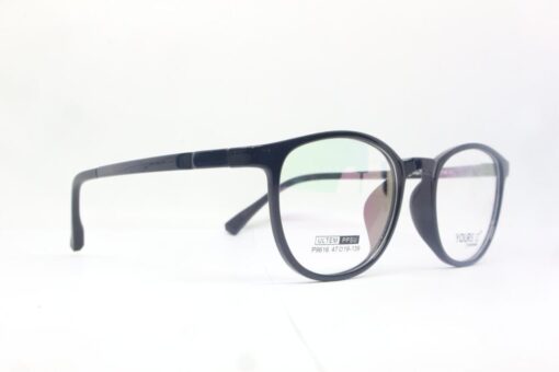 Frame Kacamata Pria Yours ID P9616 C1 Tampak serong Kanan