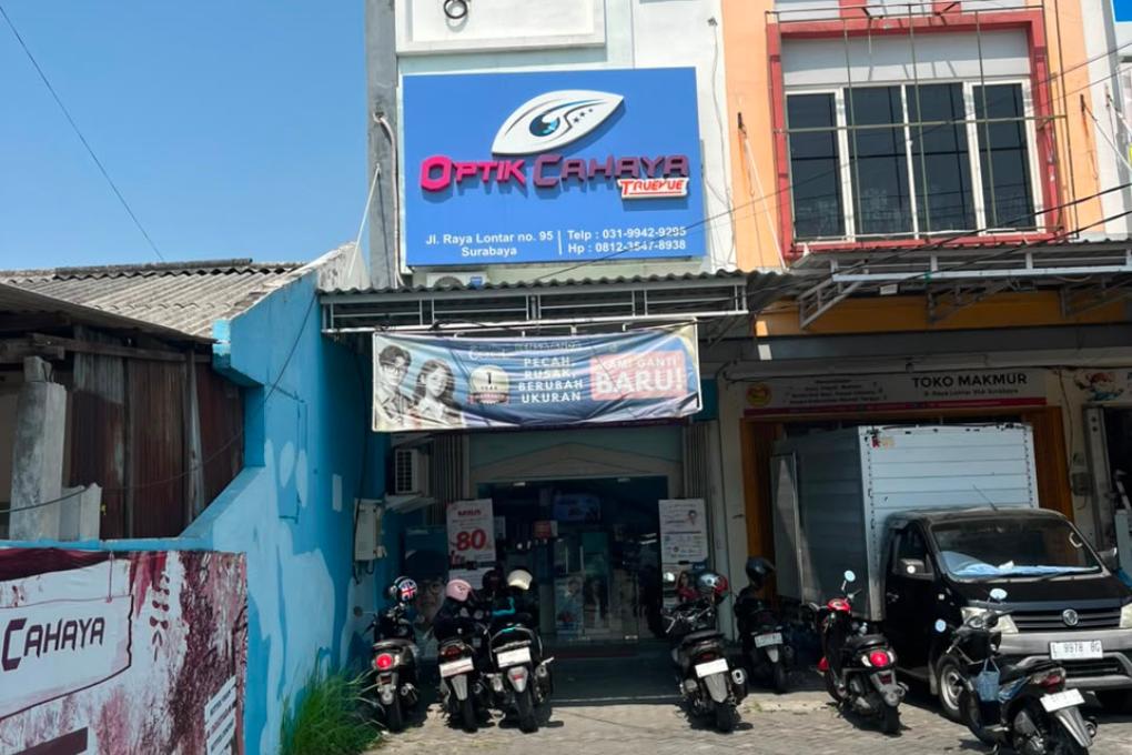 Toko Kacamata Optik Cahaya Truevue Lontar Surabaya