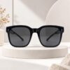 Kacamata Hitam Mr & Mrs Cool 596 Warna Hitam Cover
