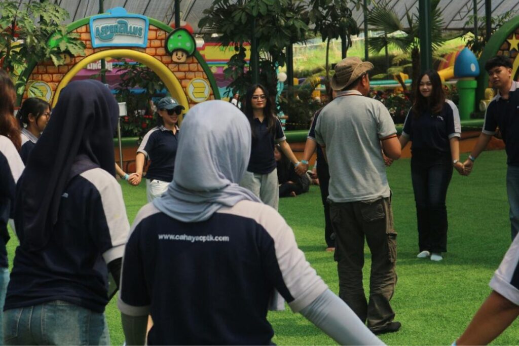 Seru dan Kompak! Intip Keseruan Gathering Optik Cahaya Truevue di Mikutopia